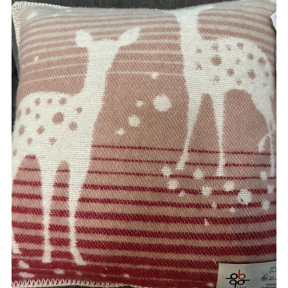 2 Barker Textiles Throw Pillows Wool Blend Down Fill Deer Snow 18x18 Christmas - Picture 4 of 5